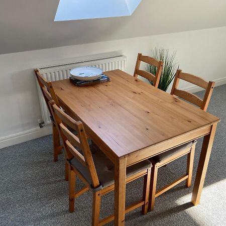 Swanage Holiday Penthouse Apartment, Moments From Beach And Town, On Site Parking, Fast Wifi, Sleeps Up To 6, Rated Exceptional المظهر الخارجي الصورة
